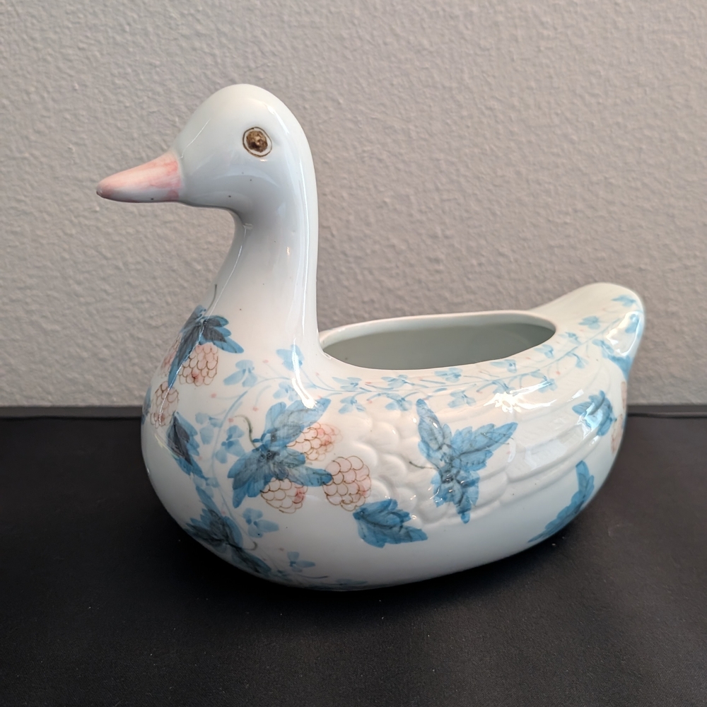 Vintage Ethan Allen Ceramic Duck Planter / Holder / Vase